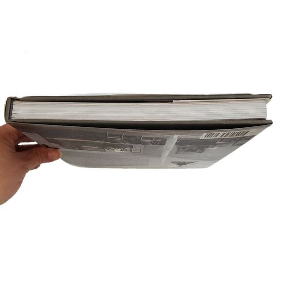 Ellen Degeneres Home Decor Hardcover Book 304 Pages Table Top Books - Picture 4 of 10